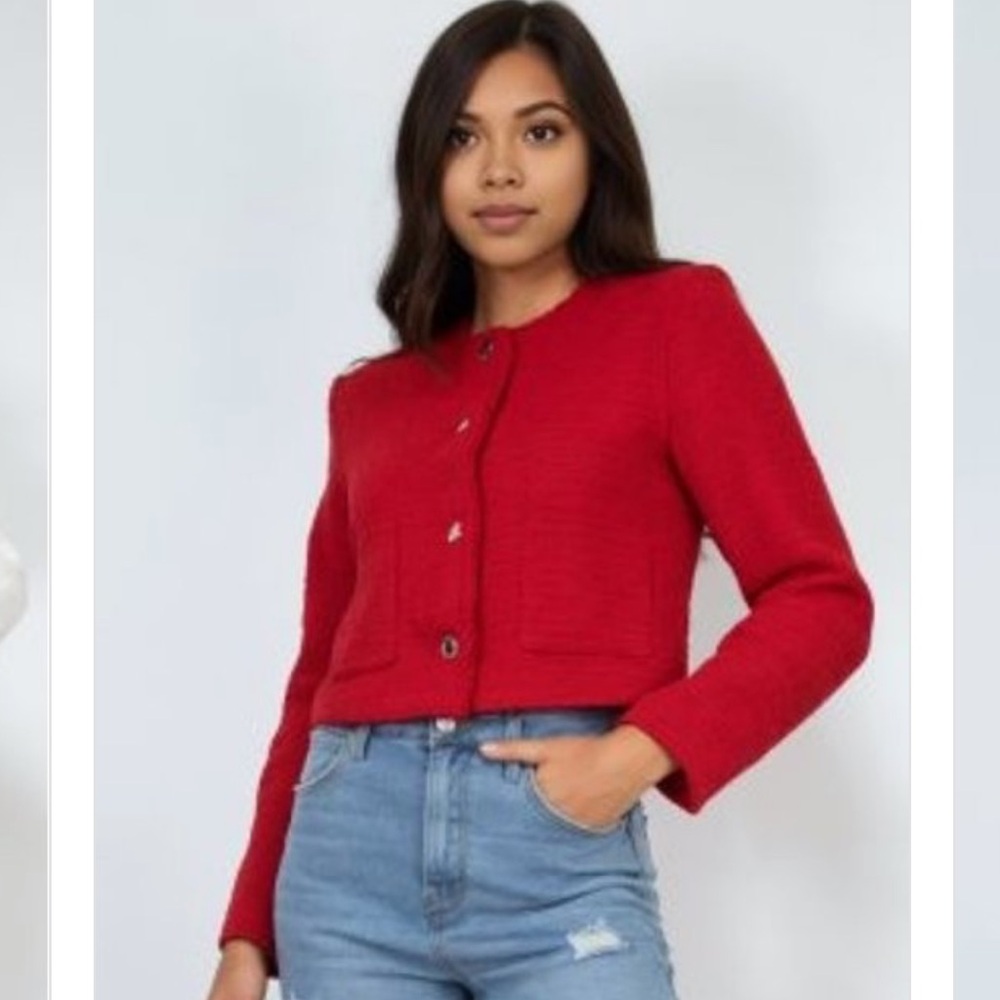 A woven trendy fad jacket♥️♥️